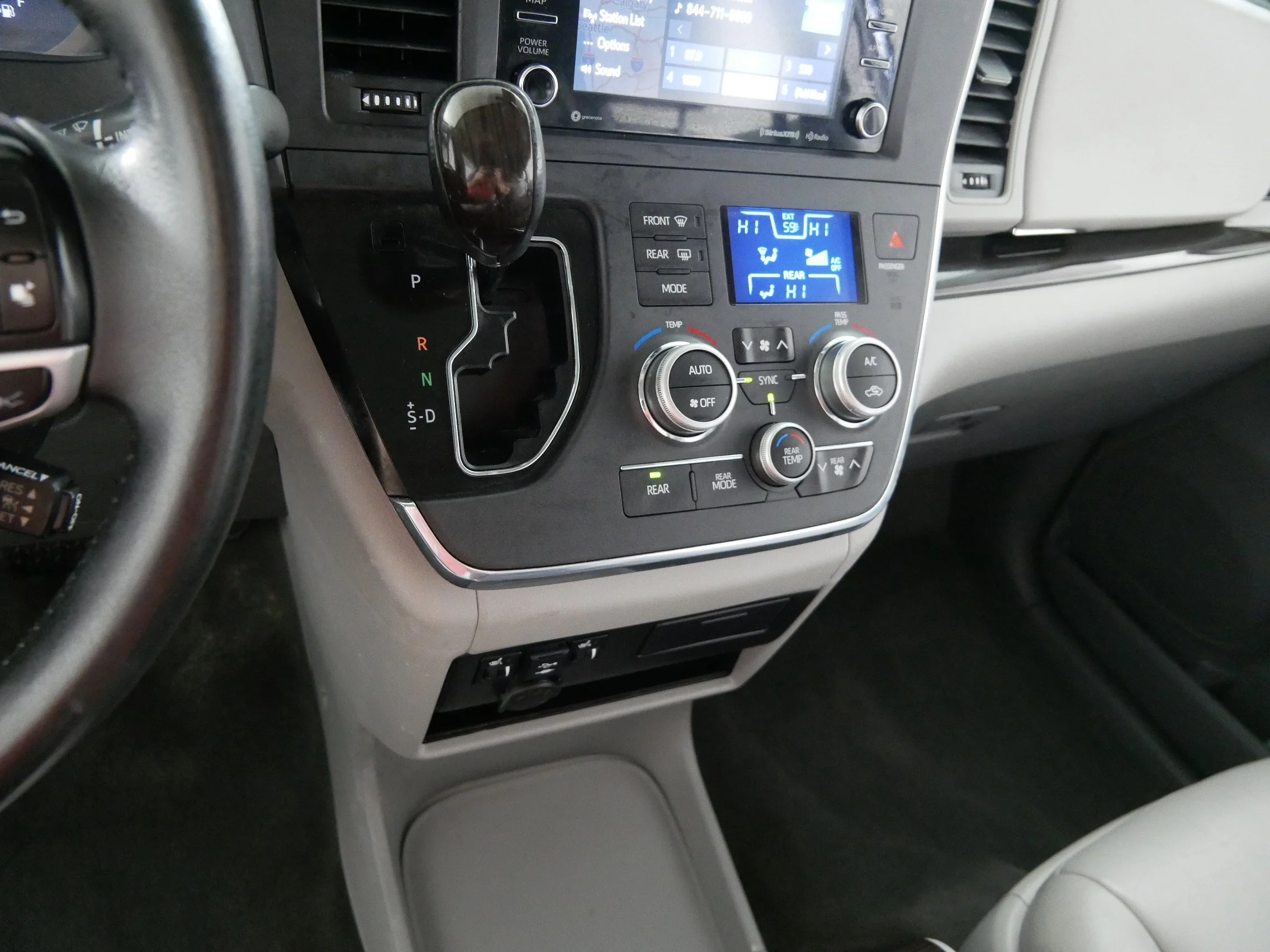 Used 2018 Parisian Night Pearl Toyota XLE image 24