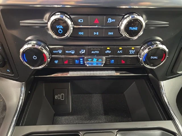 New 2026 Ruby Red Metallic Tinted Clearcoat Ford Lariat® image 30