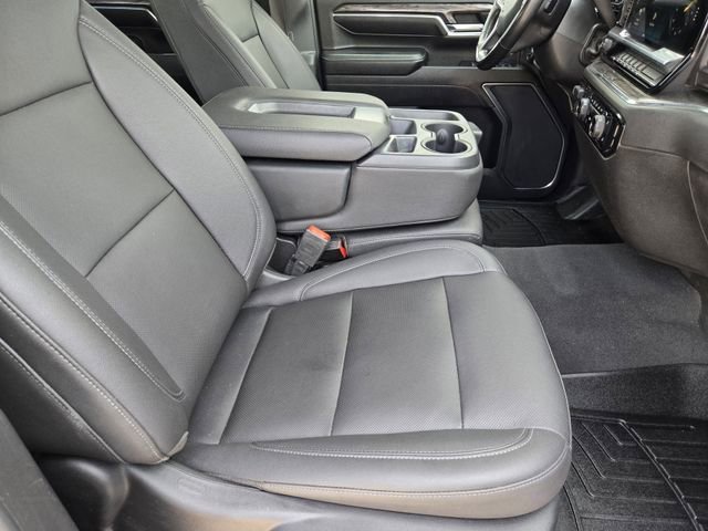 Used 2024 Summit White Chevrolet LTZ image 12