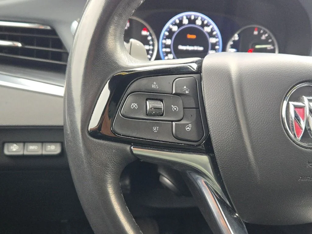 Used 2023 White Buick Premium Group image 29