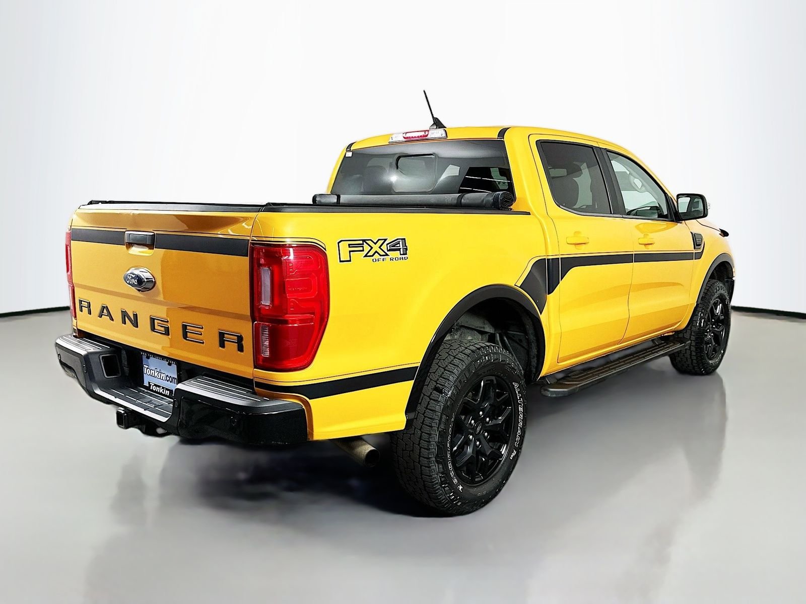 Used 2022 Cyber Orange Metallic Tricoat Ford Lariat image 7