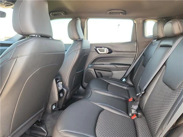New 2026 PSE Silver Zyni Jeep LATITUDE ALTITUDE 4X4 image 9