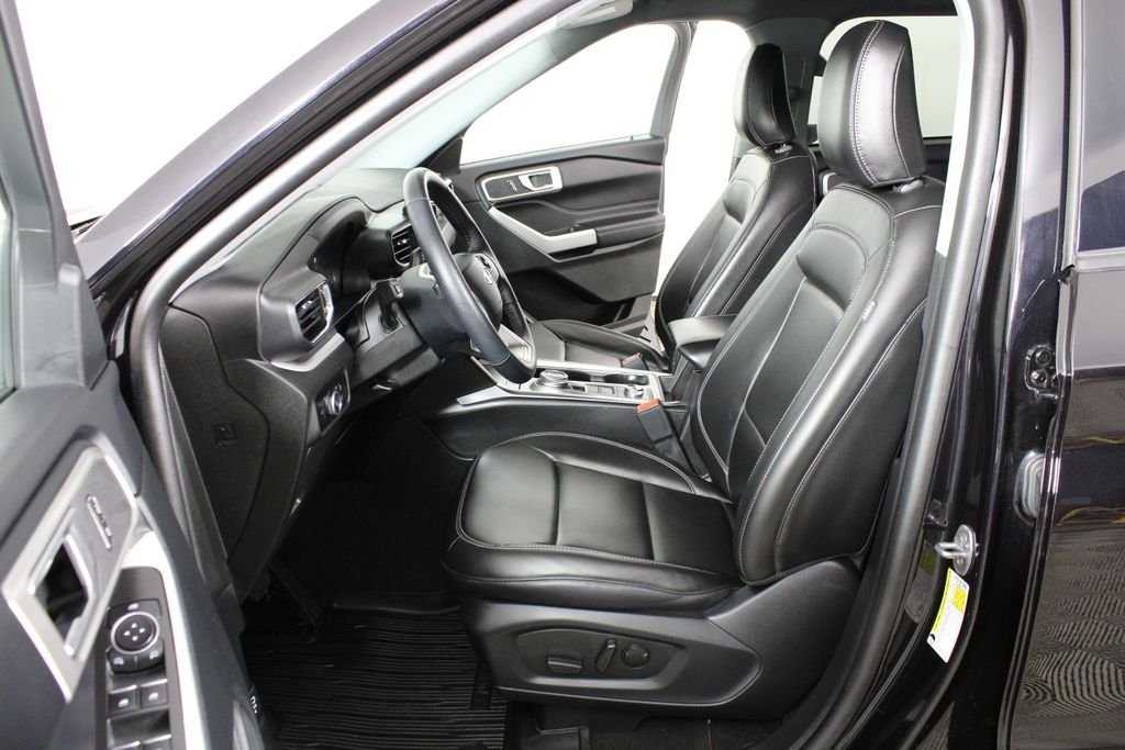 Used 2023 Black Ford XLT image 23