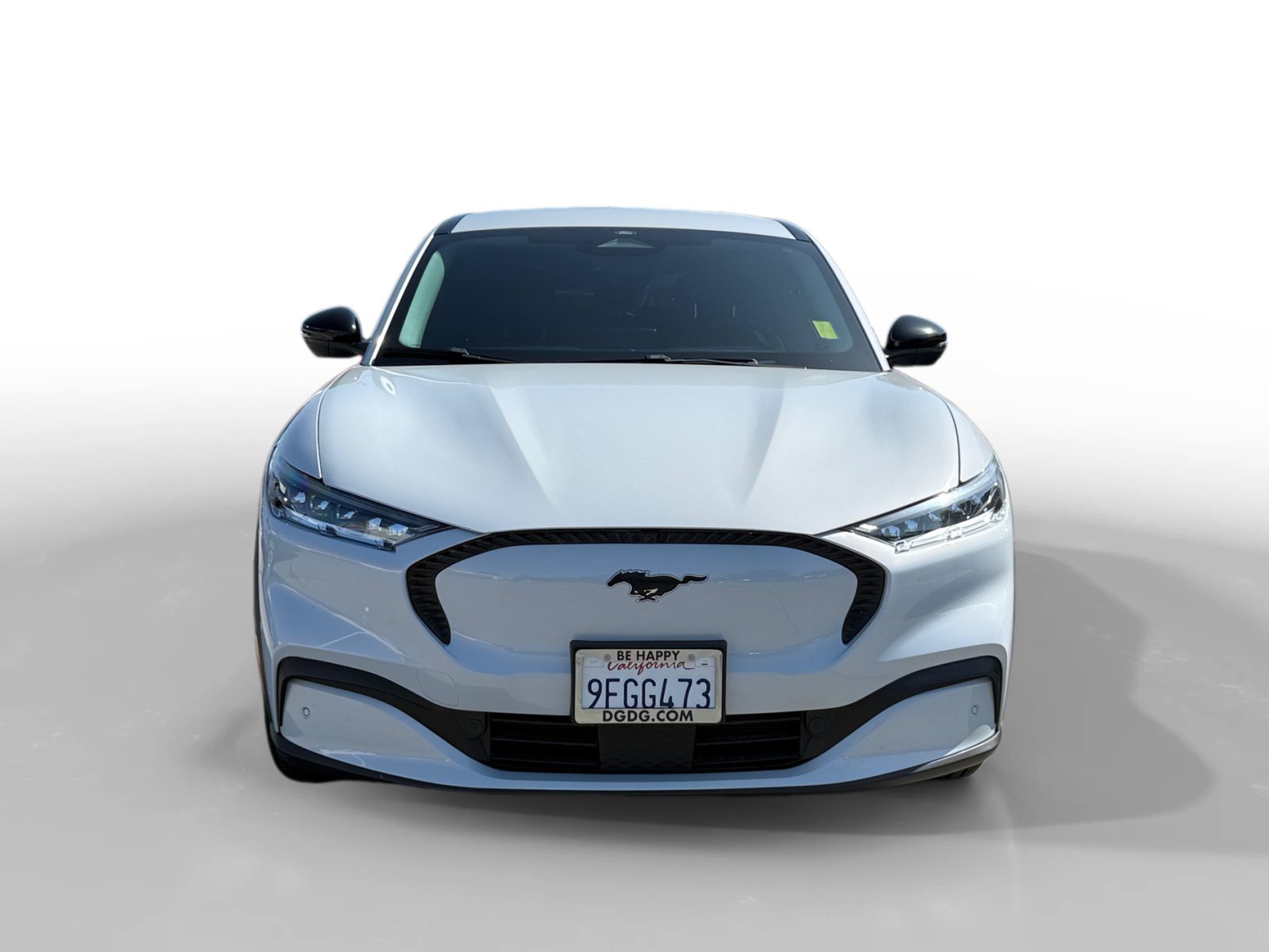 Used 2023 White Metallic Ford Select image 8