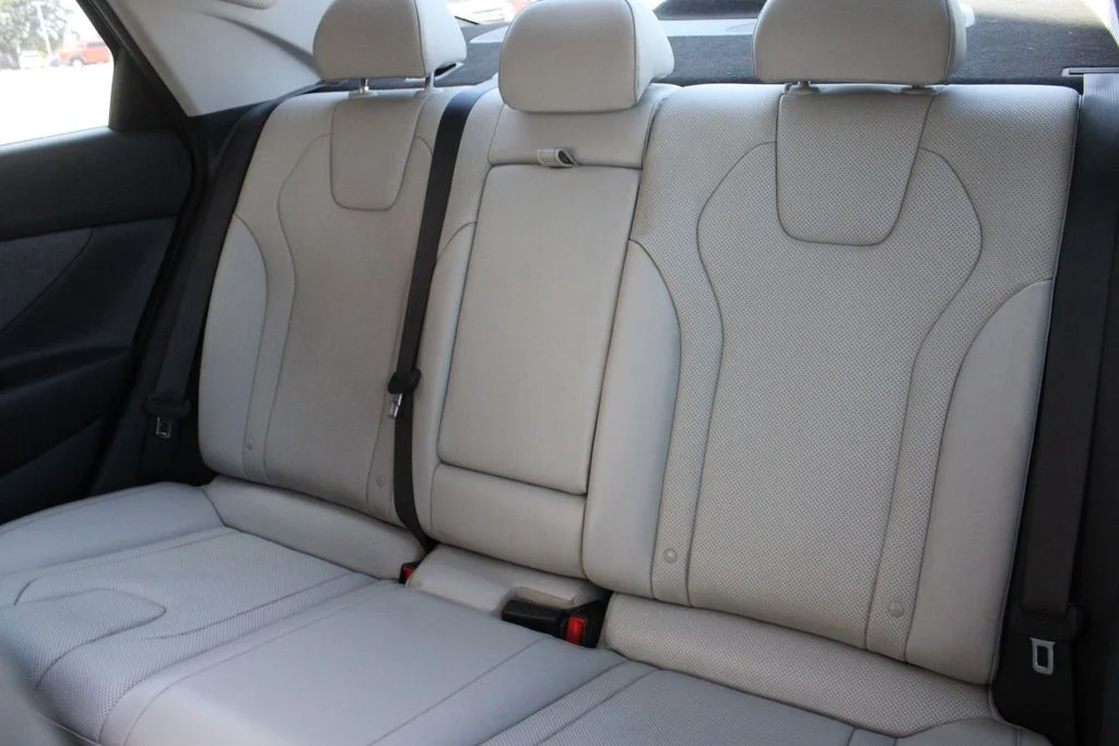 Used 2023  Hyundai Limited image 21