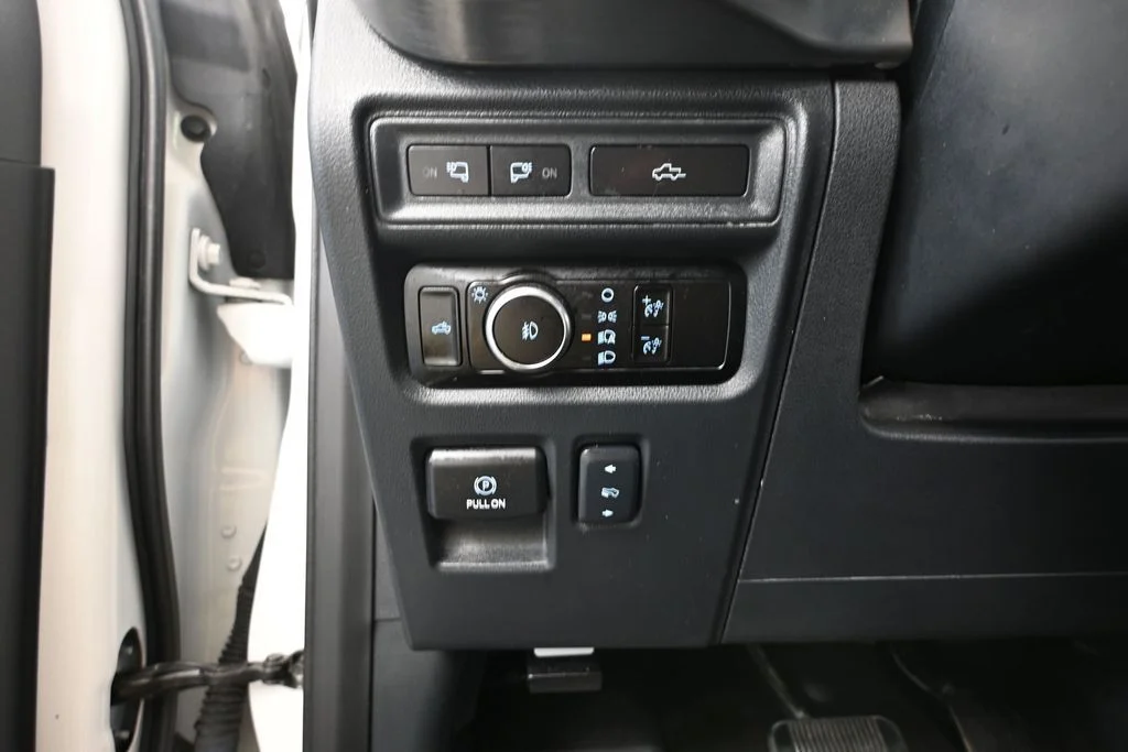 Certified Used 2023 White Ford Lariat image 35