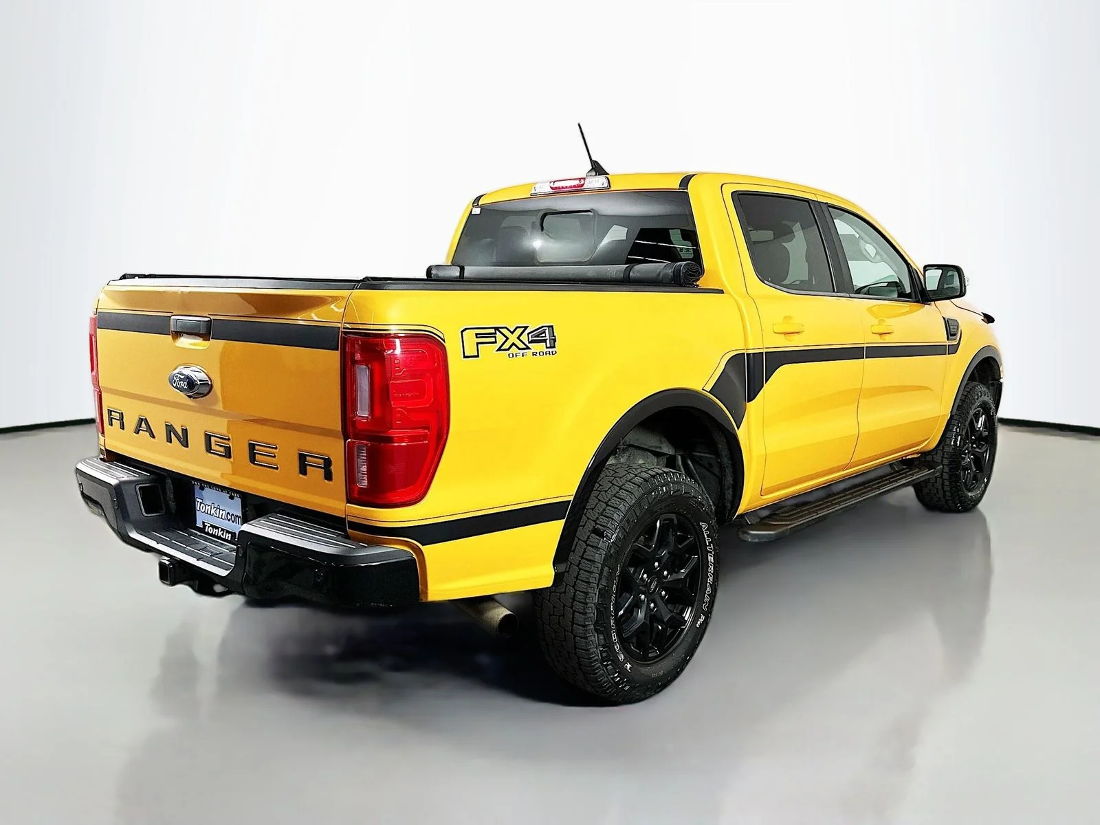 Used 2022 Orange Ford Lariat image 7