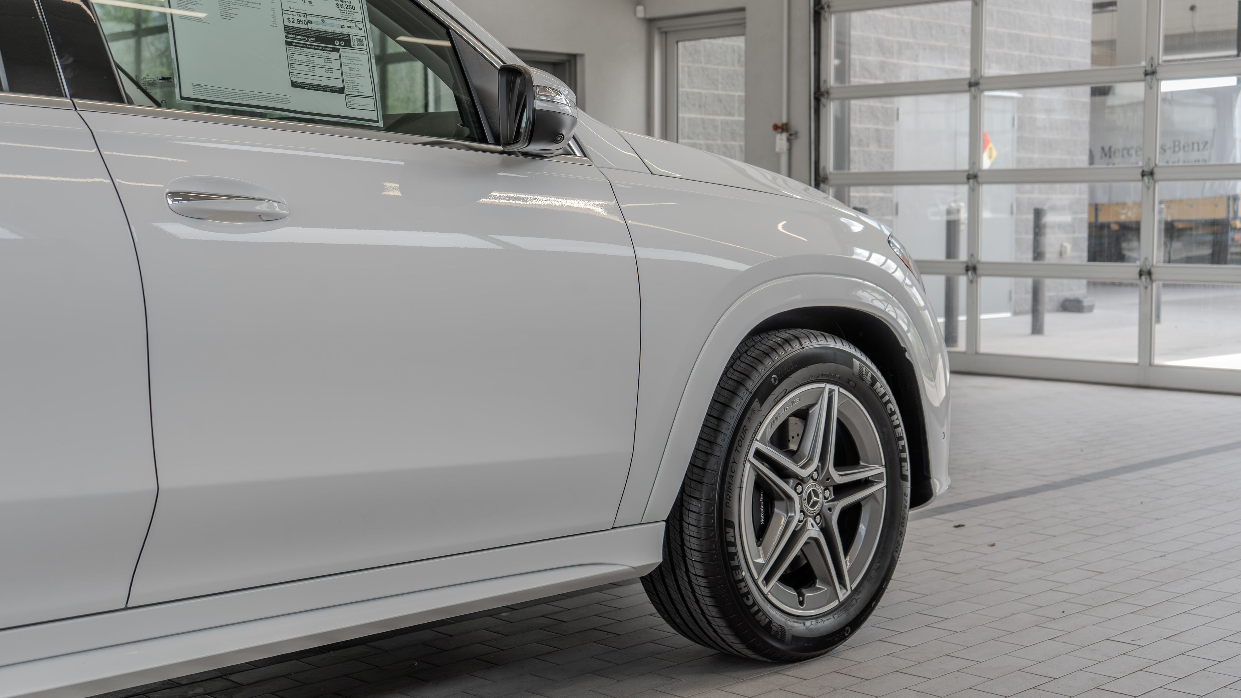 New 2026 Polar White Mercedes-Benz GLE 450 image 32