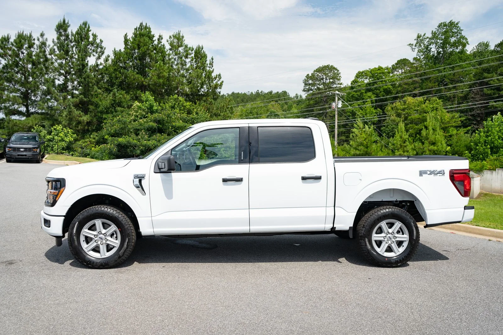 New 2026 White Ford XLT image 5