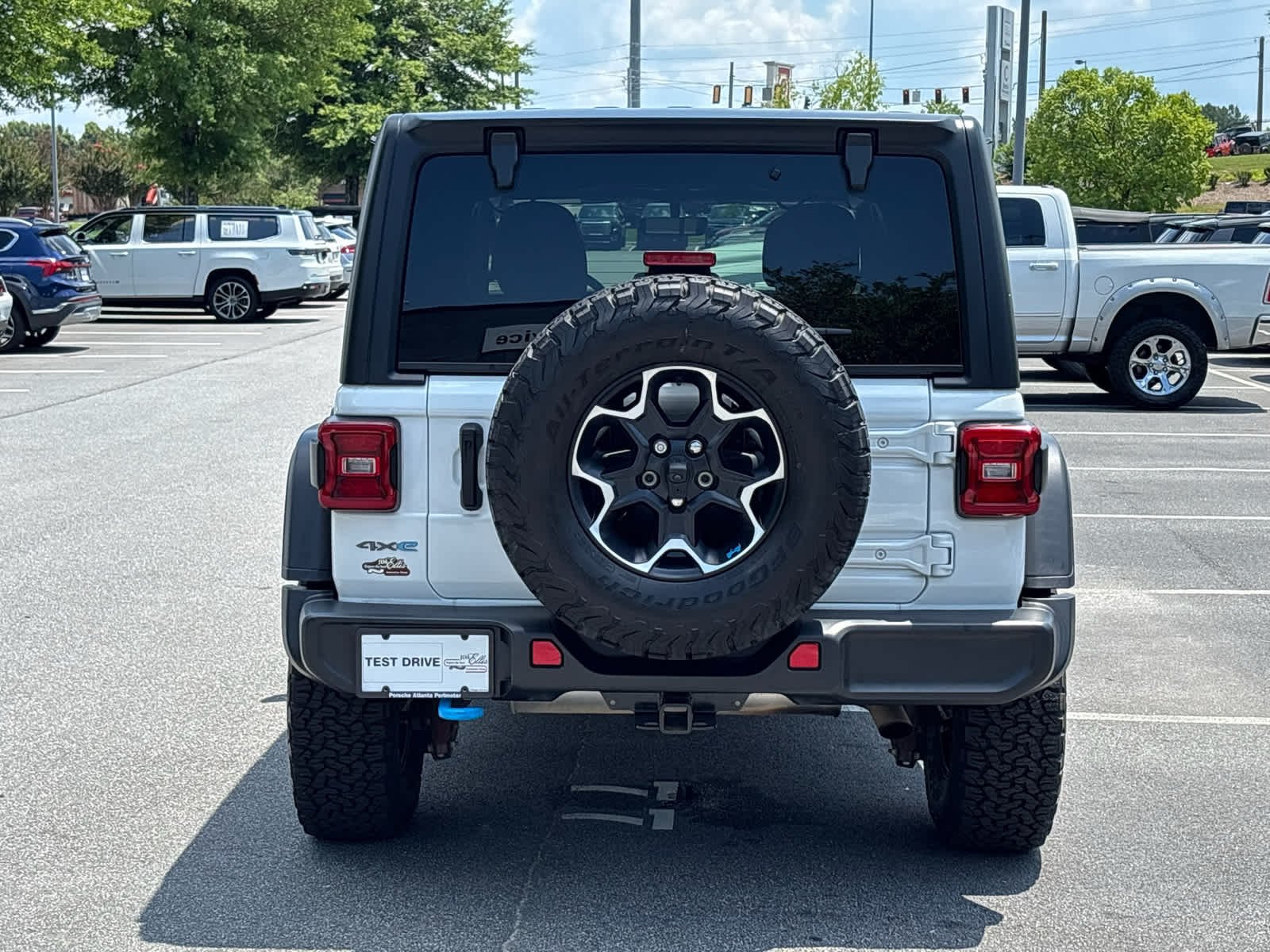 Used 2023 Bright White Clearcoat Jeep Rubicon image 6