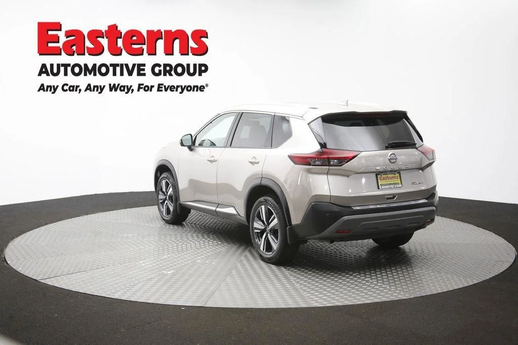 Used 2021 Gold Nissan SL image 69