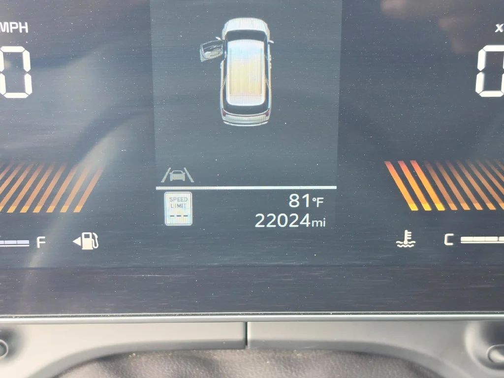Used 2025 White Kia EX image 47