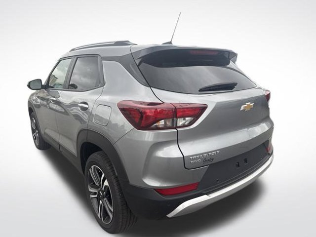 Used 2026 Gray Chevrolet LT image 3