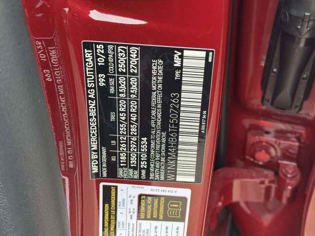 New 2026 MANUFAKTUR Patagonia Red Metallic Mercedes-Benz GLC 300 image 16