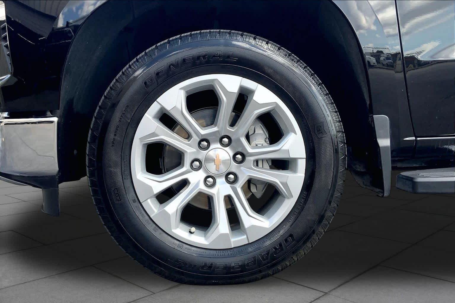 Used 2025 Black Chevrolet LTZ image 10