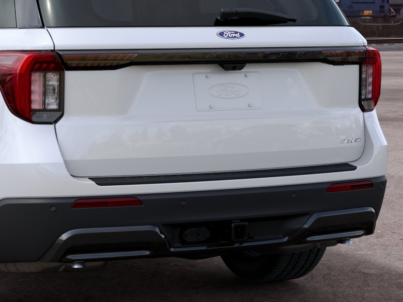 New 2027 Star White Metallic Tri-Coat Ford ST-Line image 23