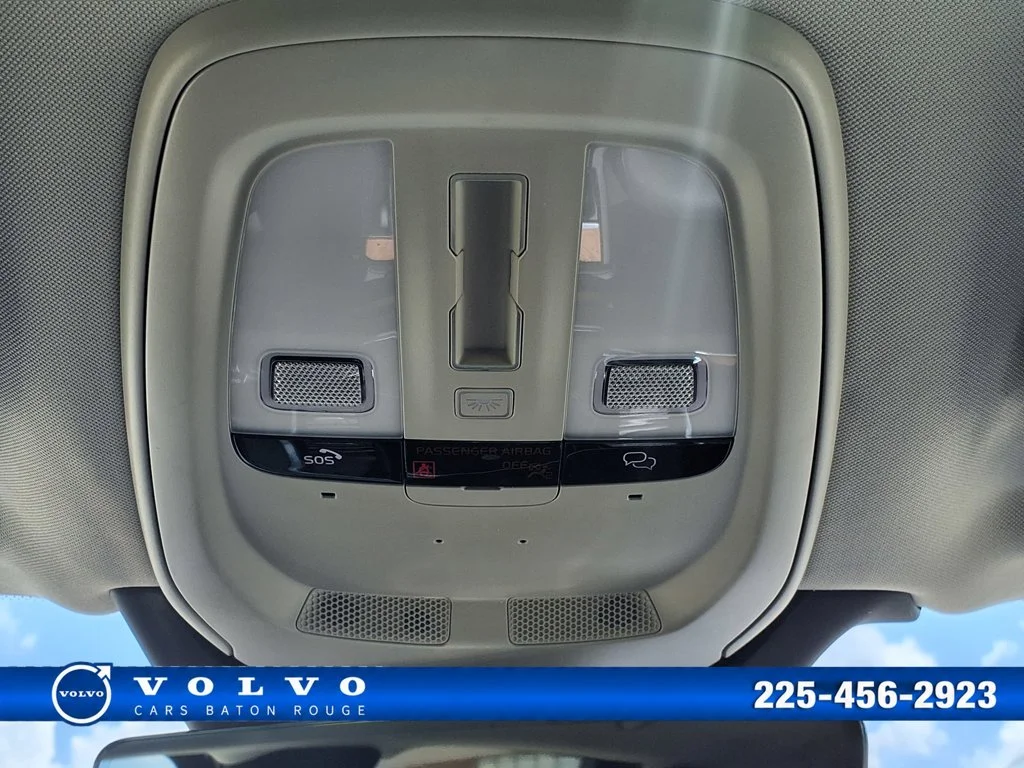 Certified Used 2024 Blue Volvo B5 Plus image 30