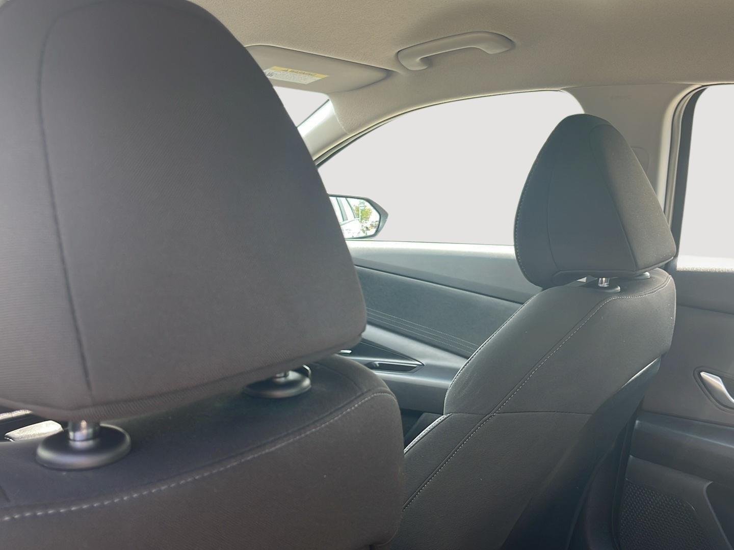 2024 Hyundai Elantra SEL - Photo 21