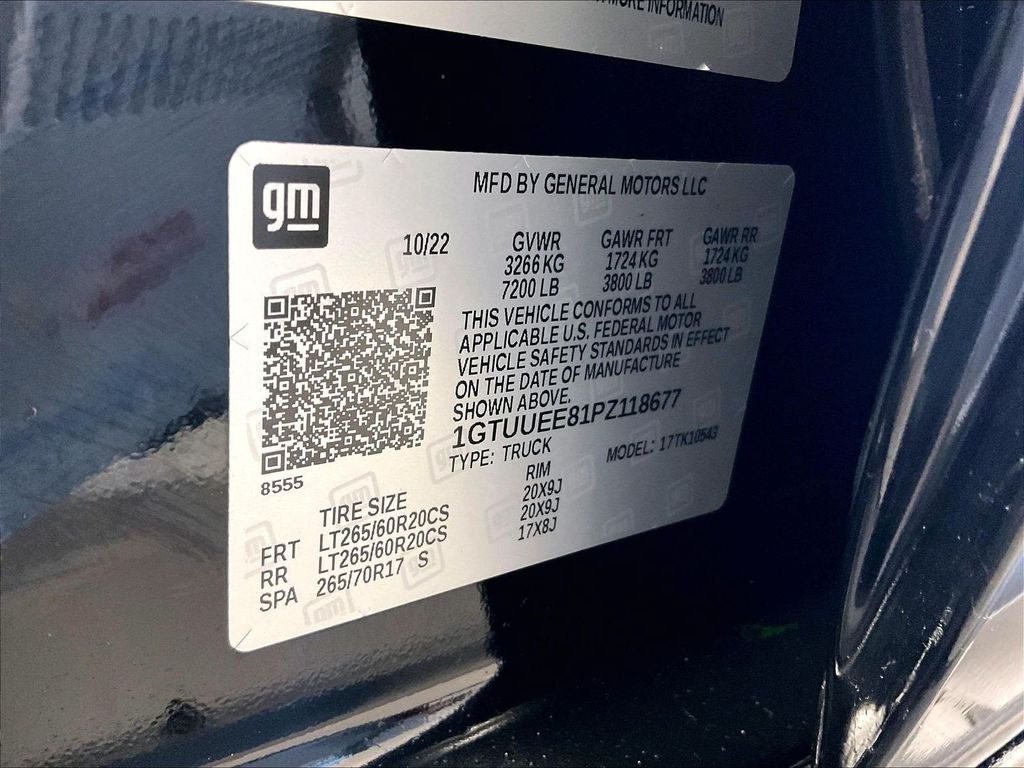 Used 2023 Black GMC AT4 image 37