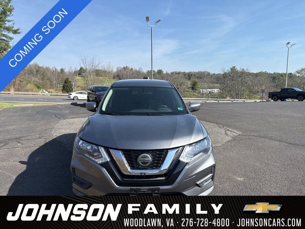 Used 2018 Nissan Rogue S with VIN KNMAT2MV3JP585114 for sale in Woodlawn, VA