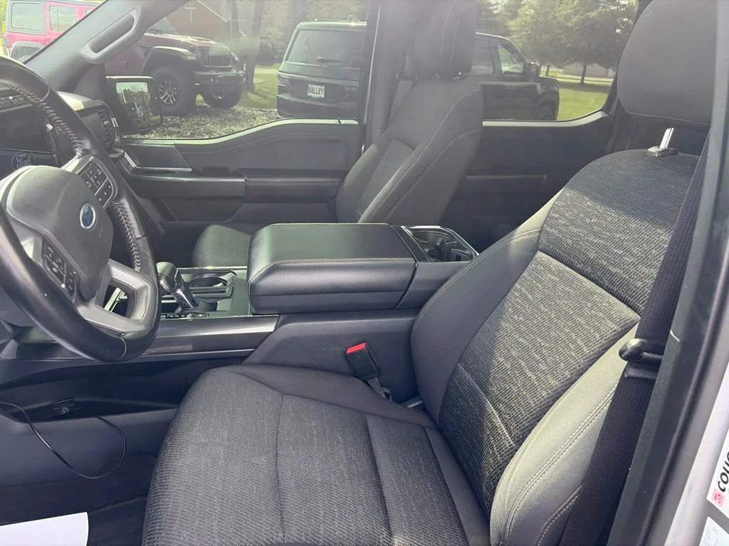 Used 2021 Silver Ford XLT image 20