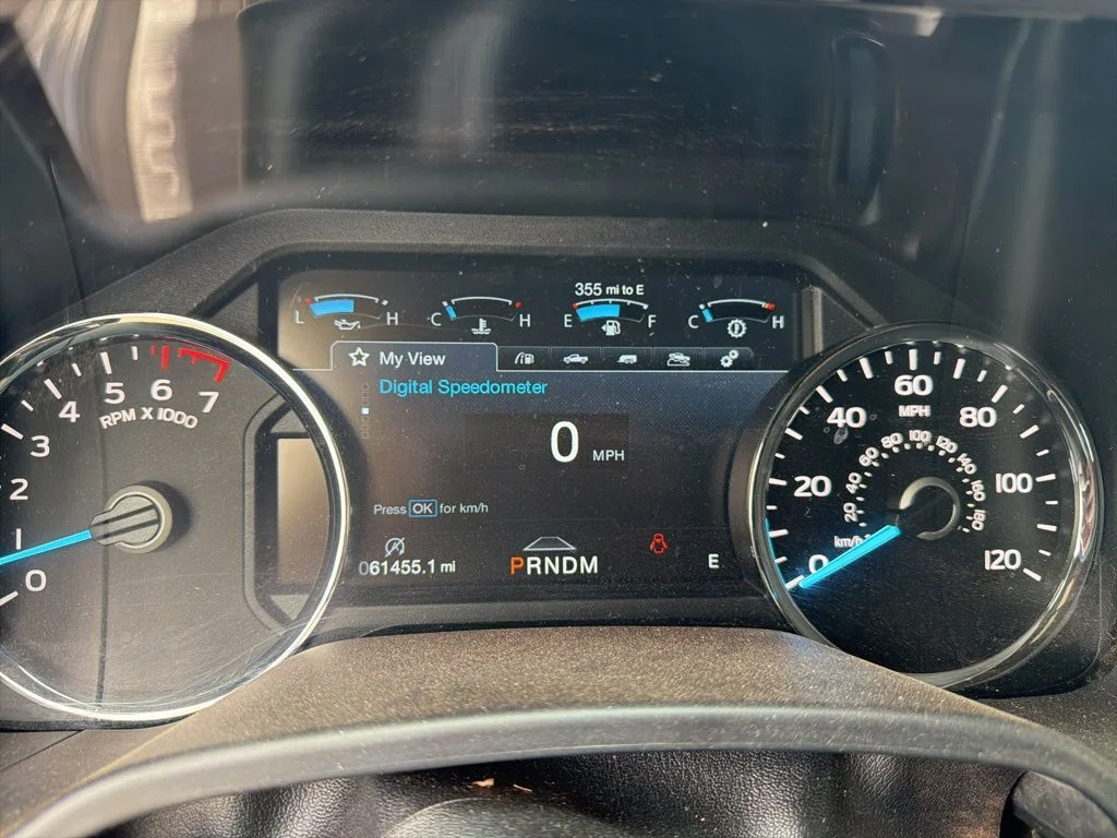 Used 2020 Black Metallic Ford King Ranch image 12