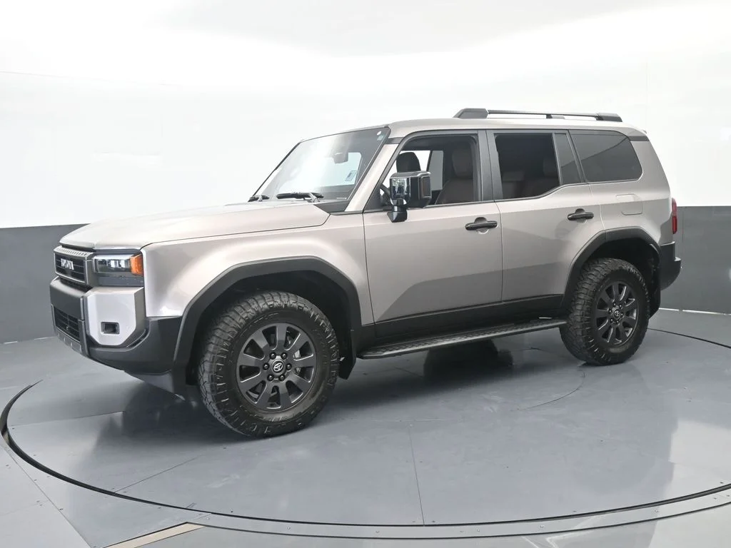 Used 2025 Meteor Toyota Base image 1