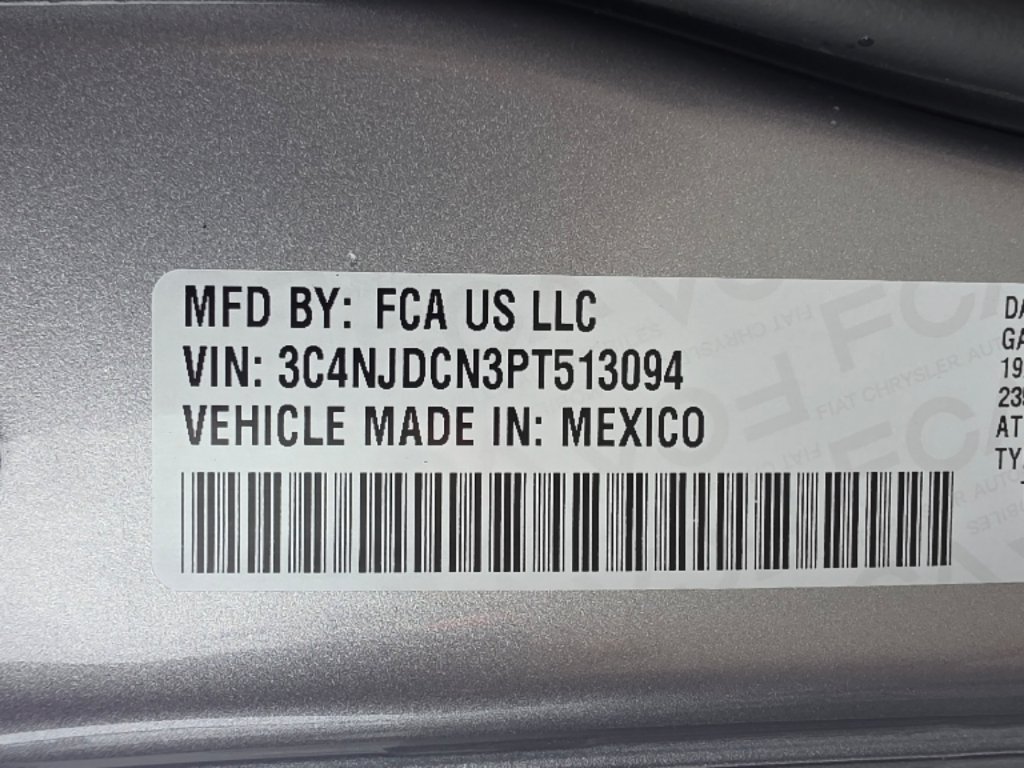 Used 2023 Billet Silver Metallic Clear Coat Jeep Limited image 36