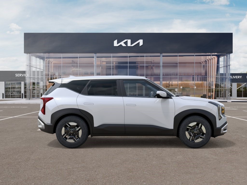 New 2027 Snow White Pearl Kia LX image 7