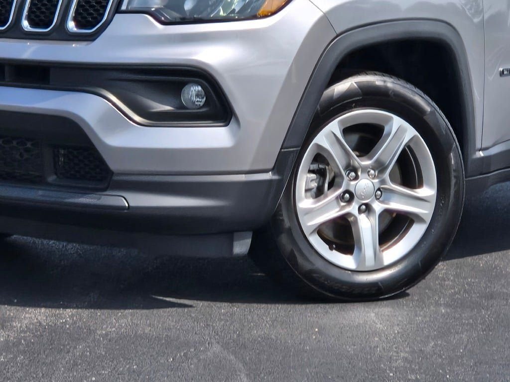 Used 2024 Jeep Compass Latitude with VIN 3C4NJDBN5RT603500 for sale in Plano, IL