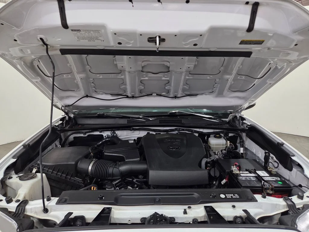 Used 2018 White Toyota TRD Off-Road image 6