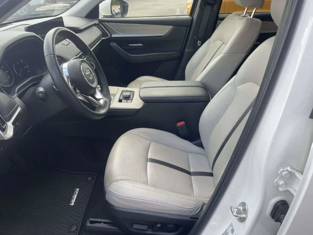 Certified Used 2025 White Mazda 3.3 Turbo Preferred image 12