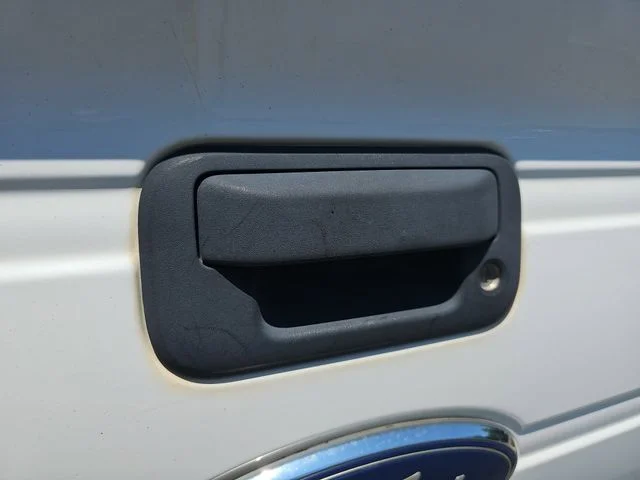 Used 2014 White Ford XL image 11