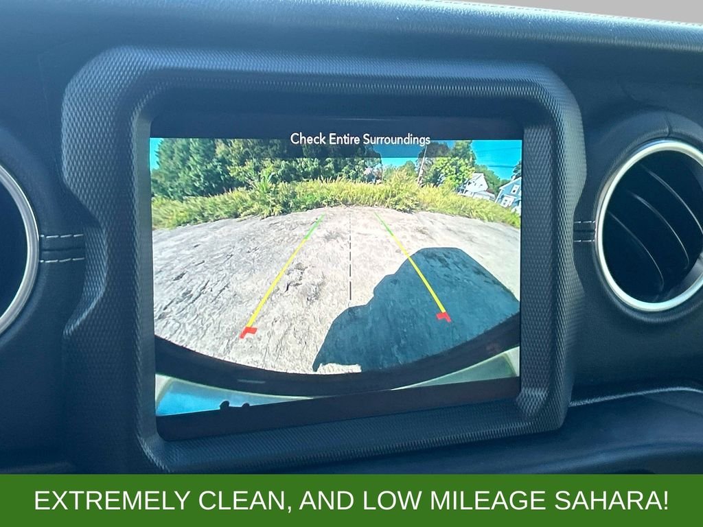 Used 2022 Black Jeep Unlimited Sahara image 30