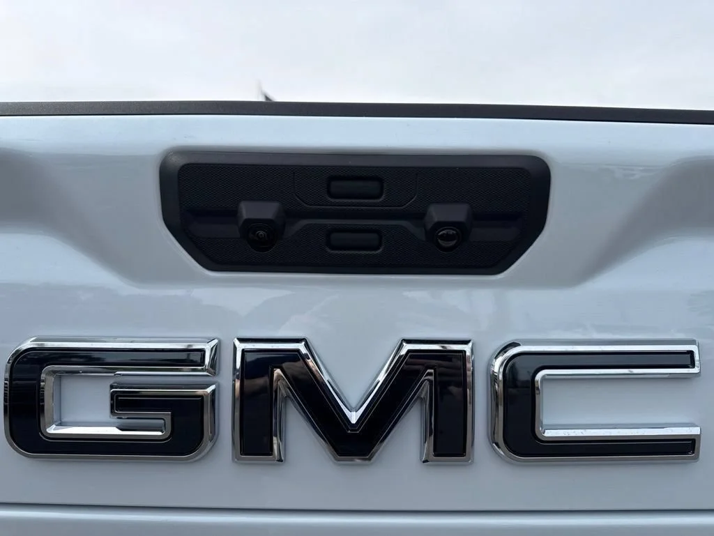 New 2026 Glacier White Tricoat GMC Denali Ultimate image 36
