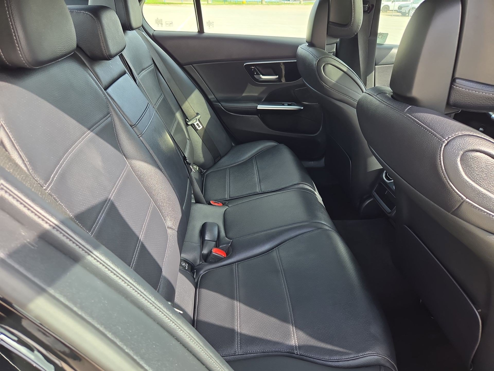Used 2025 Black Mercedes-Benz C 300 image 29