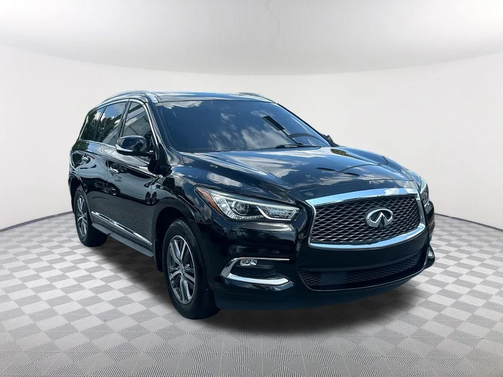 Used 2020 Black INFINITI LUXE image 3
