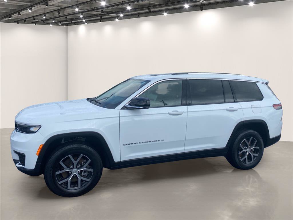 Used 2023 Bright White Clearcoat Jeep Limited image 4