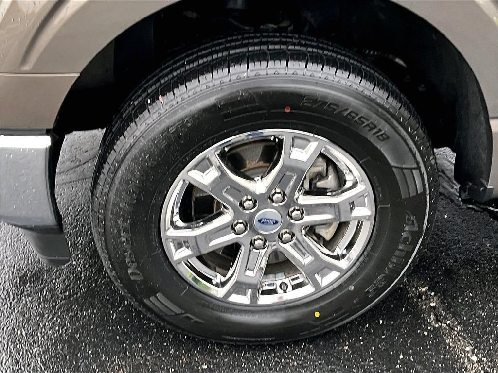 Used 2023 Gray Ford XL image 7