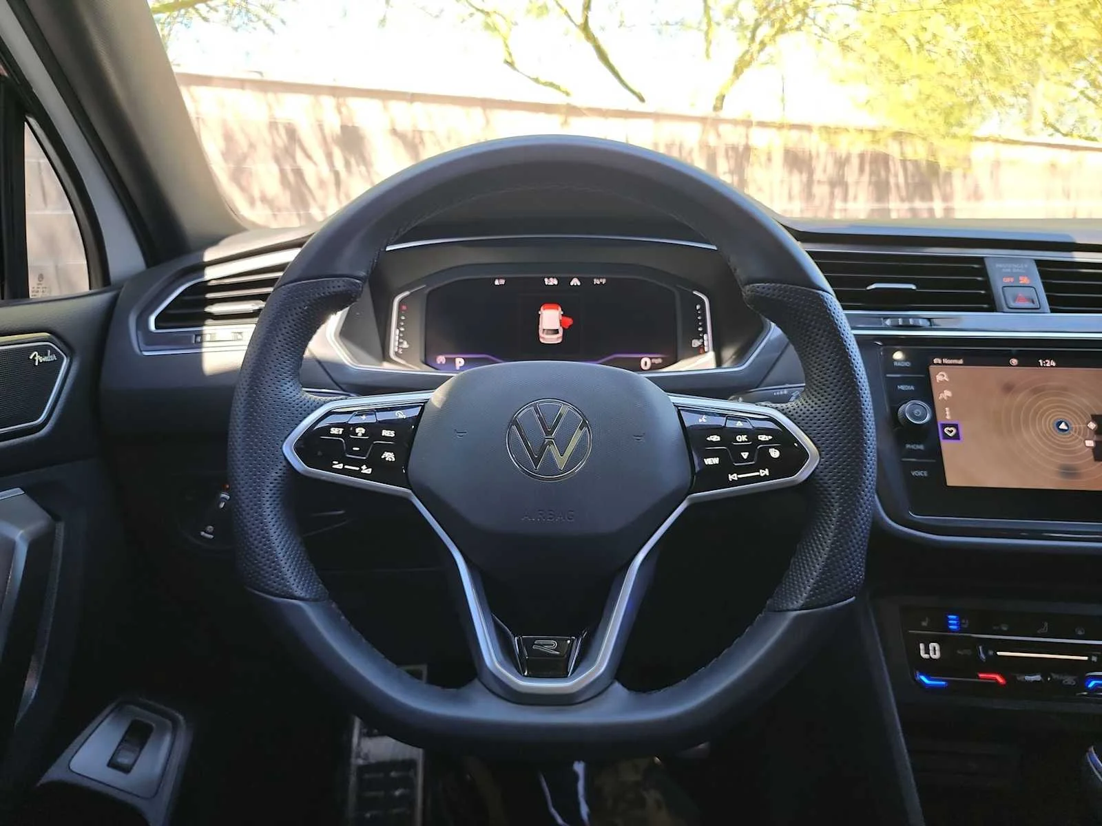 Used 2022 Oryx White Pearl Volkswagen SEL R-Line image 19