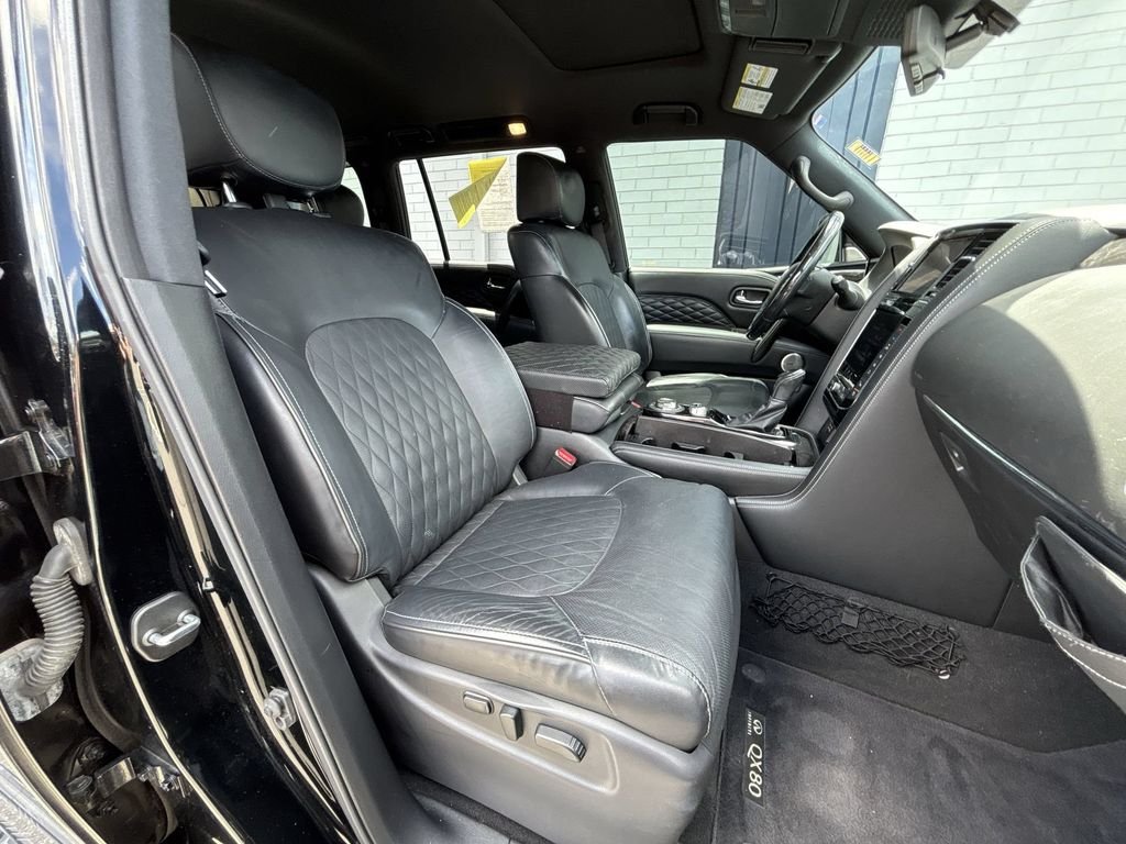 Used 2021 Black INFINITI Sensory image 28