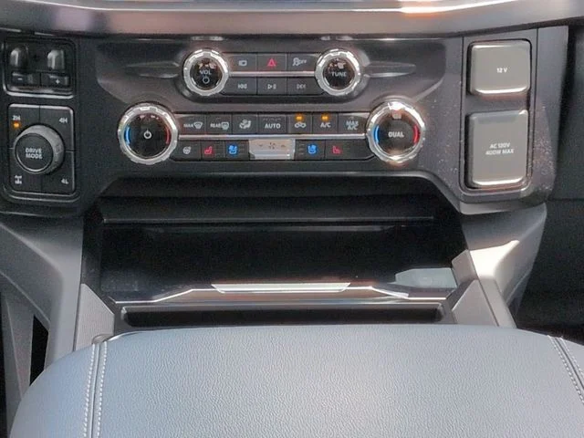 New 2026 Carbonized Gray Metallic Ford F-250® Lariat® image 19
