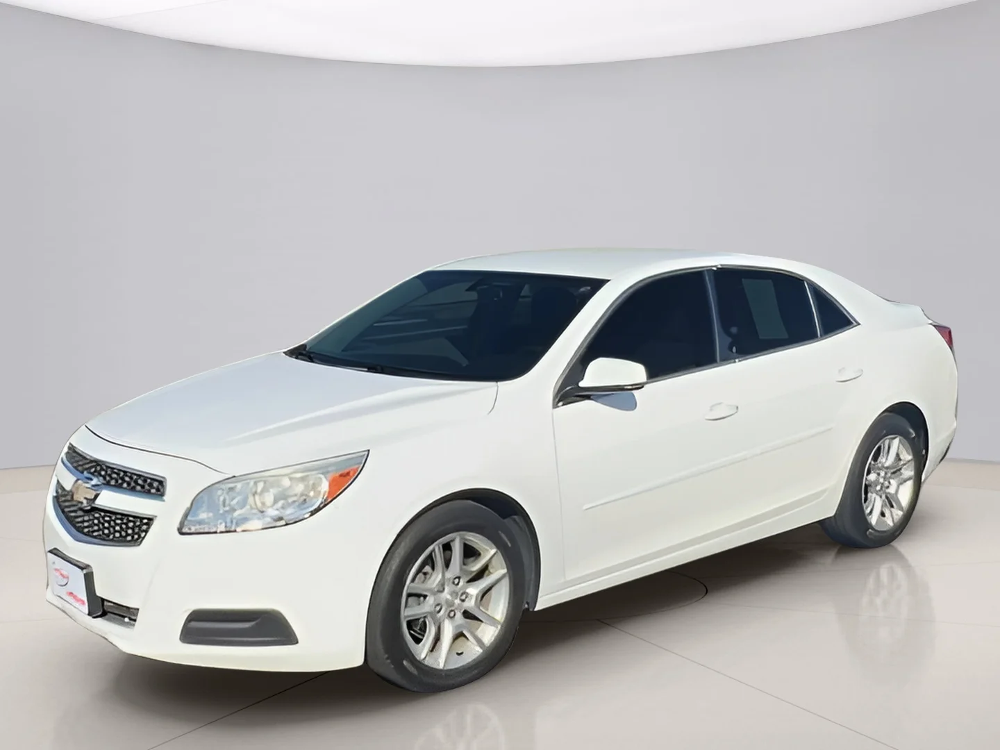 Used 2013 White Chevrolet LT image 4