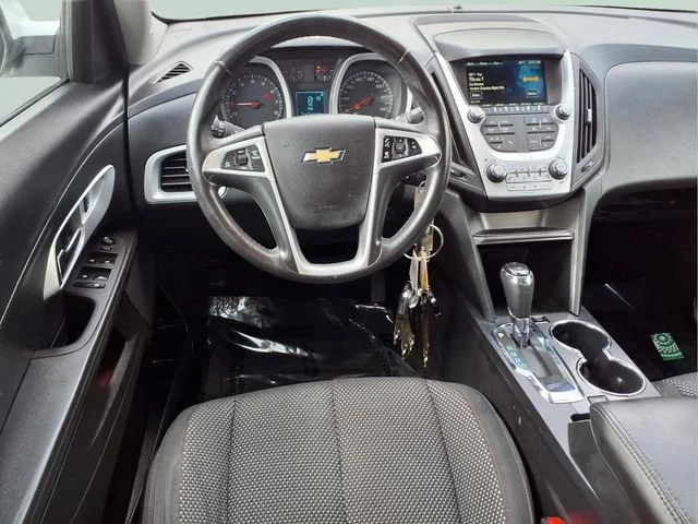 Used 2017 SUMMIT WHITE Chevrolet LT image 10
