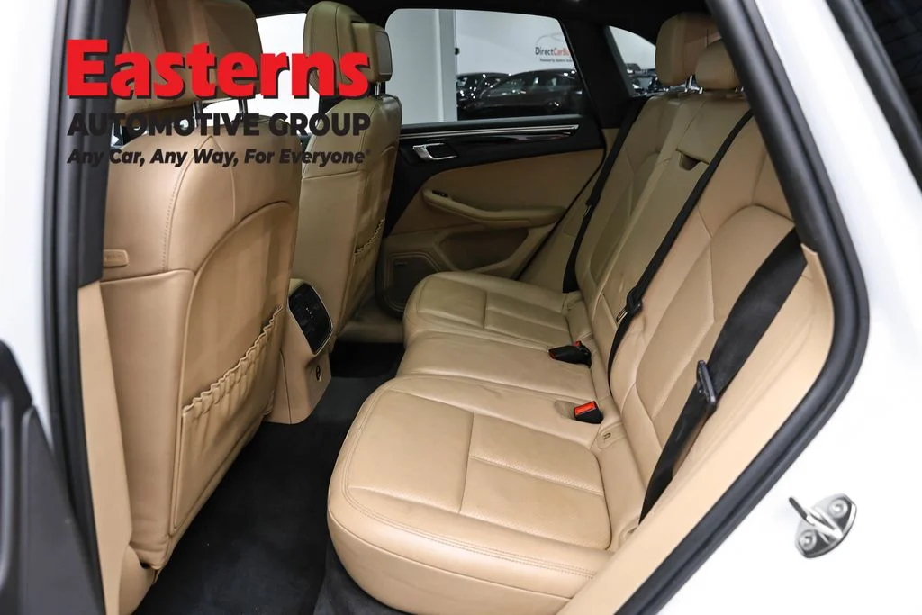 Used 2021 White Porsche Base image 27