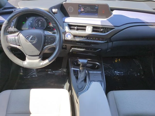 Used 2020 Silver Lexus 250h Base image 11