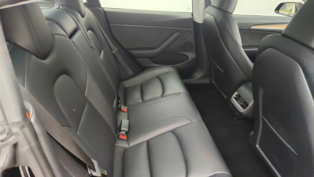 Used 2023 Solid Black Tesla RWD image 27