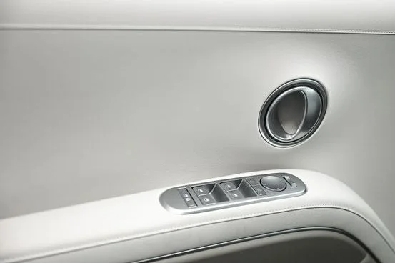 New 2026 Abyss Black Pearl Hyundai SEL image 6