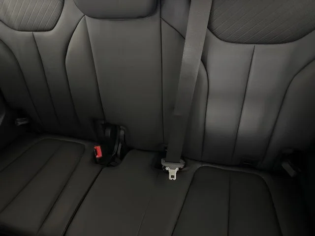 Used 2023 Silver Hyundai SEL image 28