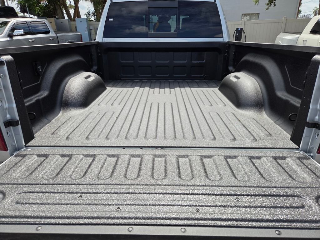New 2026 Silver-Zynith Exterior Paint RAM Laramie image 9
